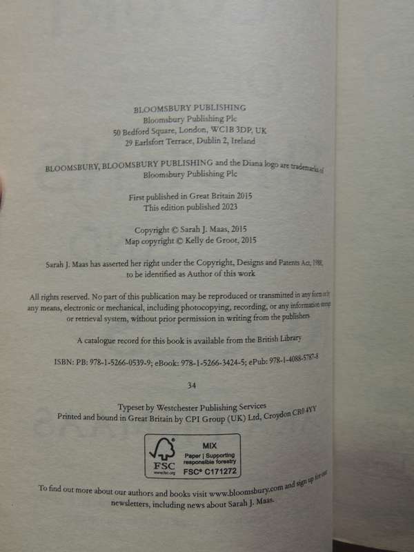 A Court Of Thorn And RosesSarah J. Maas