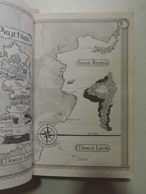 A Court Of Thorn And RosesSarah J. Maas