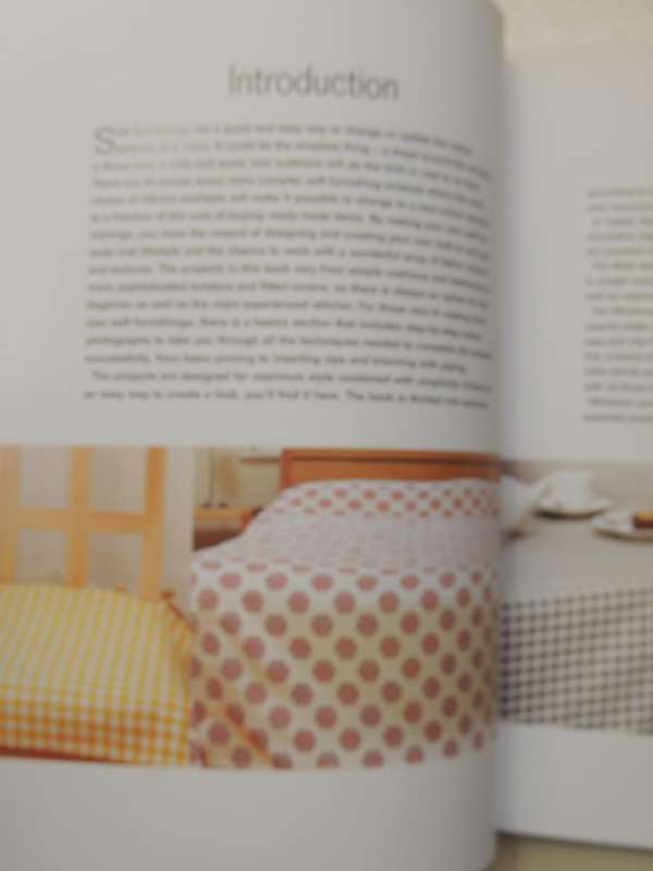 Soft Furnishings: Over 50 Easy-To-Make Designs For Beds, Chairs, Tables And Windows- Chris Jefferys