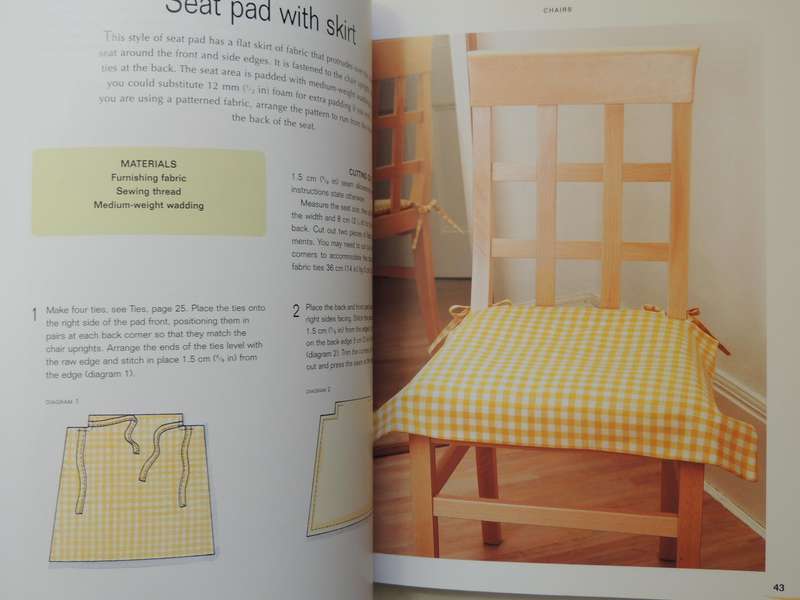 Soft Furnishings: Over 50 Easy-To-Make Designs For Beds, Chairs, Tables And Windows- Chris Jefferys
