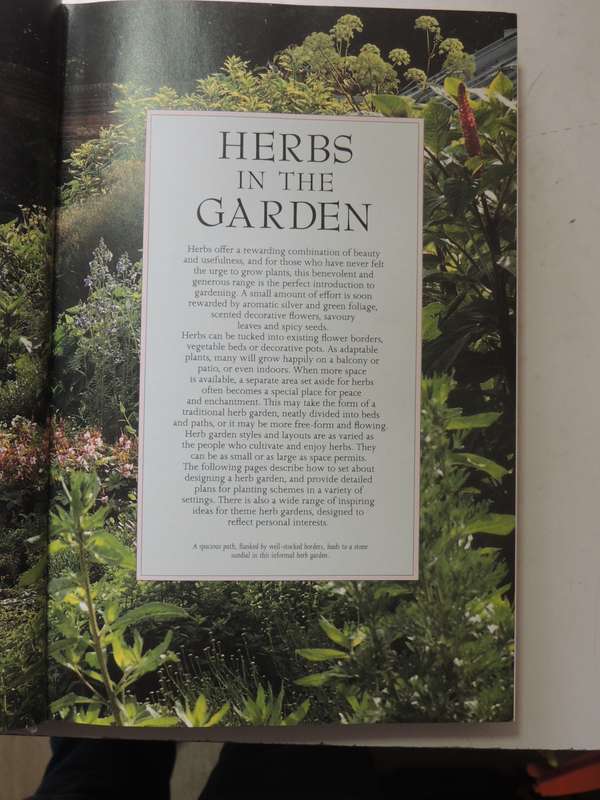 The Complete Book of Herbs and Spices - Lesley Bremnes, Jill Norman