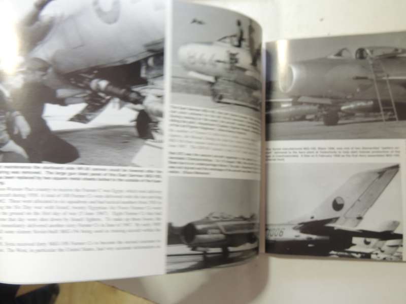 Mig-19 Farmer - Squadron/Signal Publications Aircraft No. 143  Hans-Heiri Stapfer