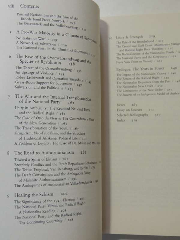 Between Crown And Swastika: The Impact Of The Radical Right Of The Afrikaner....- Patrick J. Furlong