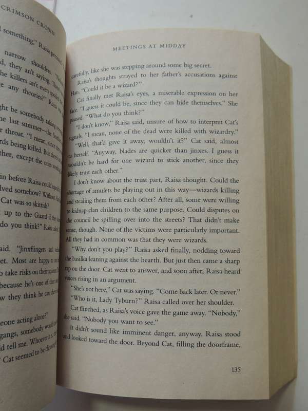 The Crimson Crown - The Seven Realms Series Book 4 - Cinda Williams Chima