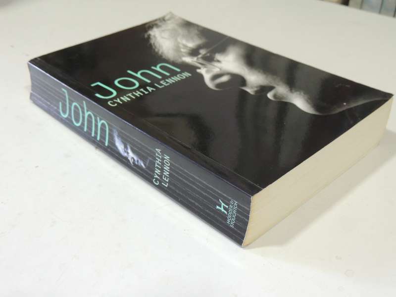 John- Cynthia Lennon