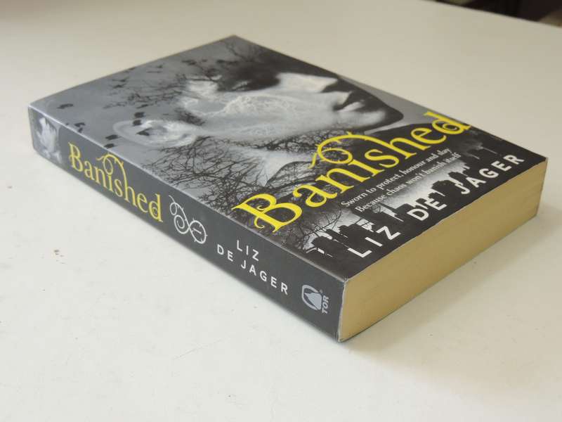 Banished - The Blackhart Legacy: Book One - Liz De Jager