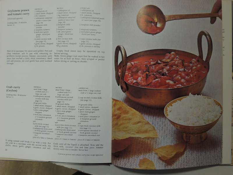 How To Make Good Curries - Helen Lawson