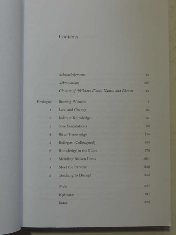 Knowledge In The Blood: Confronting Race And The Apartheid Past - Jonathan D. Jansen