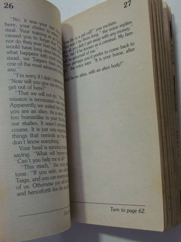 You Are An Alien - Choose Your Own Adventure 156 - Edward Packard   1994