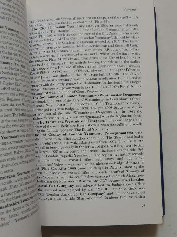 Military Badge Collecting (New & Revised Sixth Edition)John Gaylor