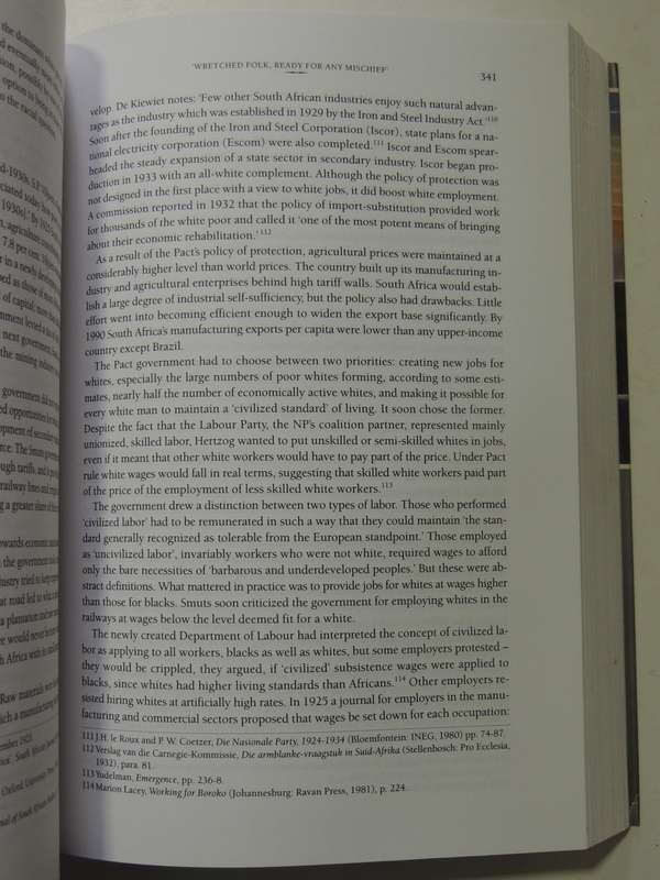 The Afrikaners: Biography Of A People- Hermann Giliomee