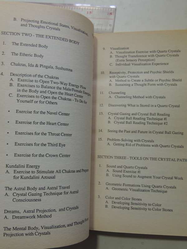 The Complete Crystal Guide Book - Uma Silbey
