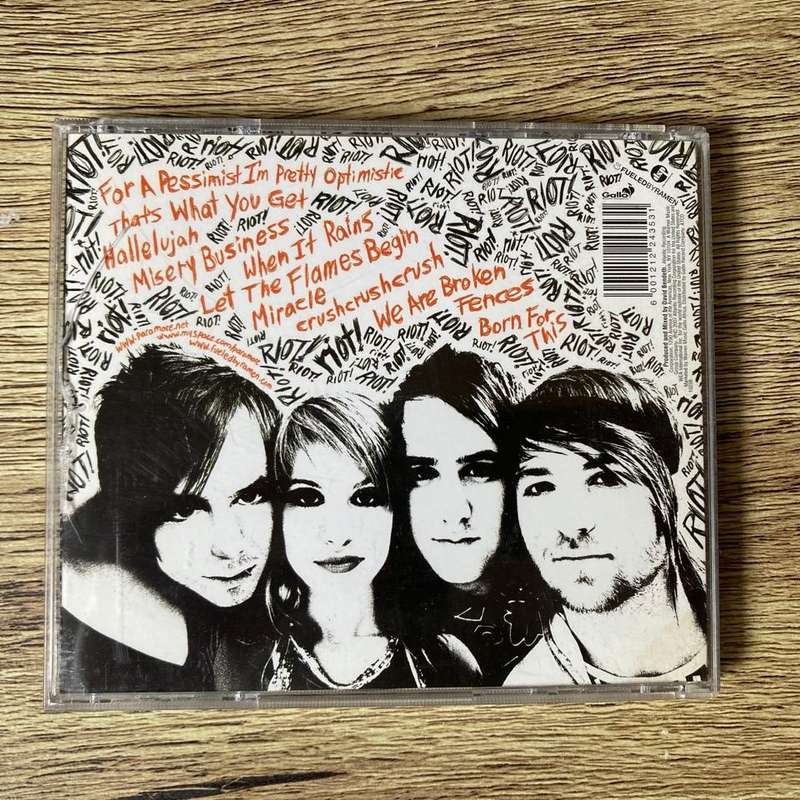 Paramore - Riot! CD/Album (2007 SA press)