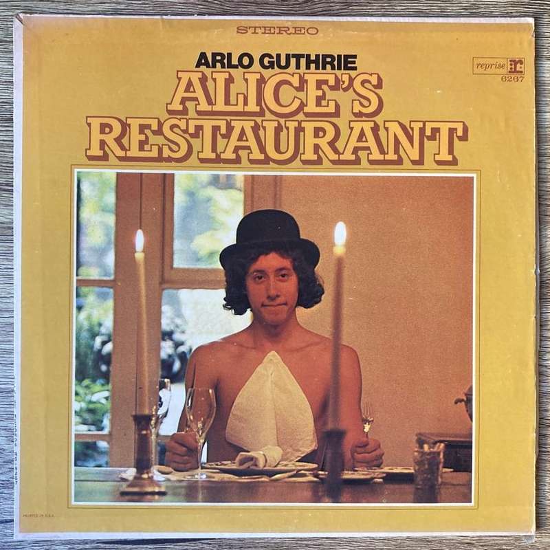 Arlo Guthrie - Alice's Restaurant LP/Album (1976 US import) VG+/VG