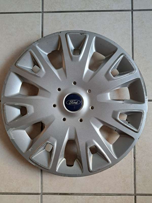 Ford Hub Cap x1
