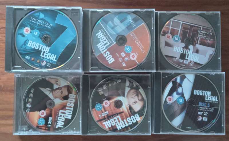 Boston Legal (Seasons 1-5 Complete, 27 DVDs)