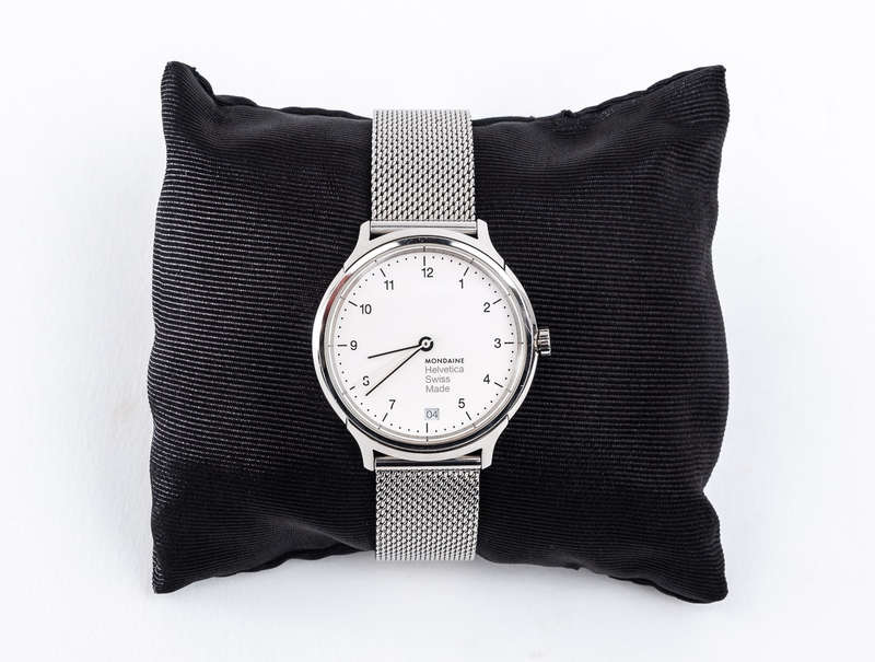 Ladies Mondaine Helvetica No1 Regular White MH1.R1210.SM *SWISS* *SAPPHIRE CRYSTAL*