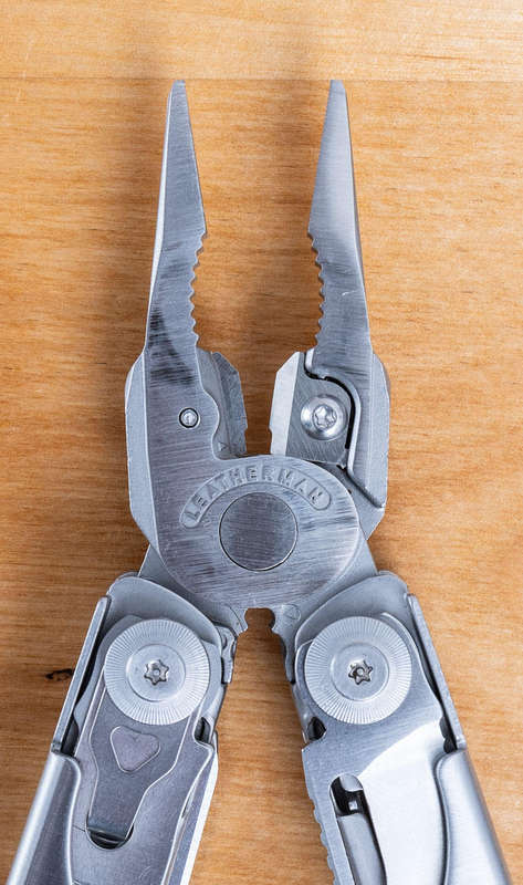 Leatherman Surge Multi-tool