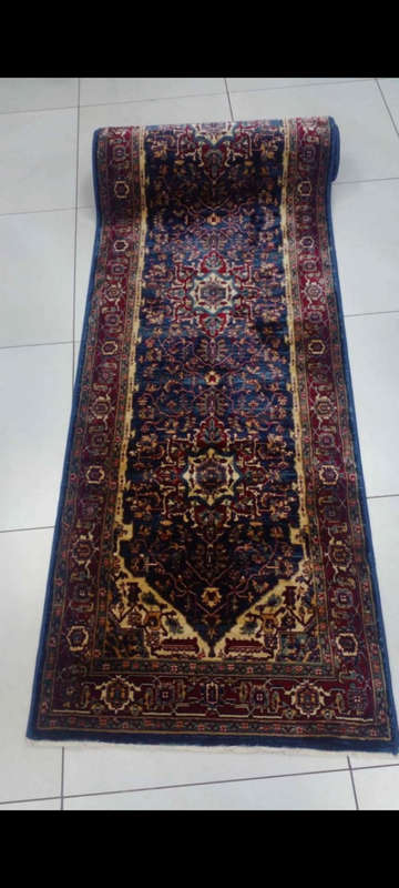 Runner Heris Design Persian Carpet