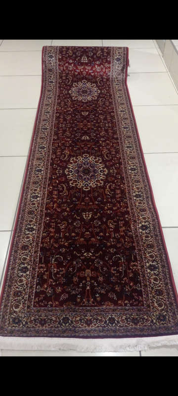 Runner Naein Design Persian Carpet