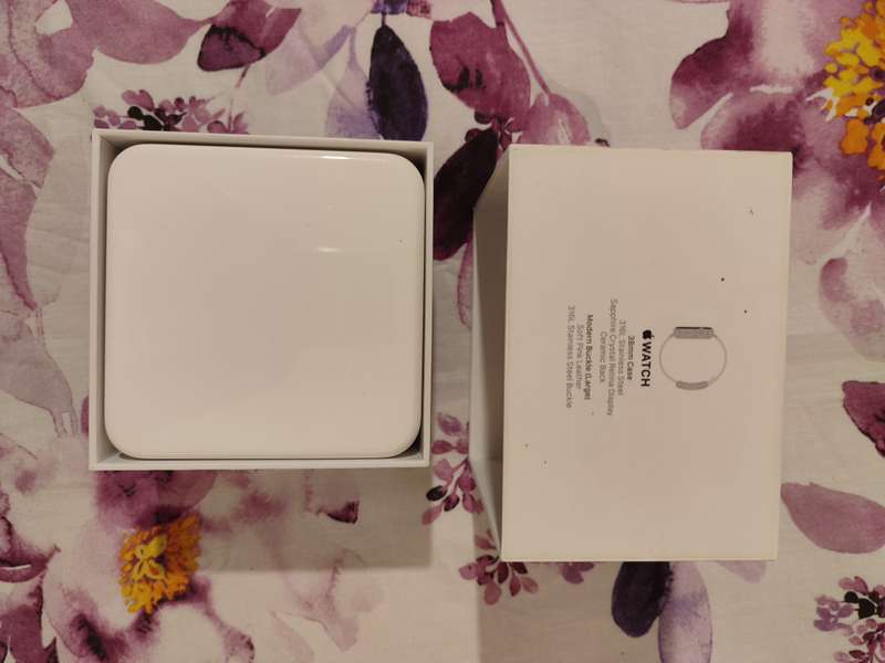 Box Set for Apple 38mm Watch - Packaging Only & 2m Apple Watch Charging Cable.