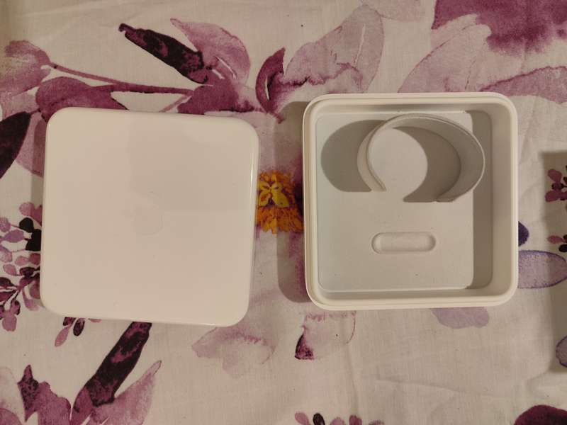 Box Set for Apple 38mm Watch - Packaging Only & 2m Apple Watch Charging Cable.