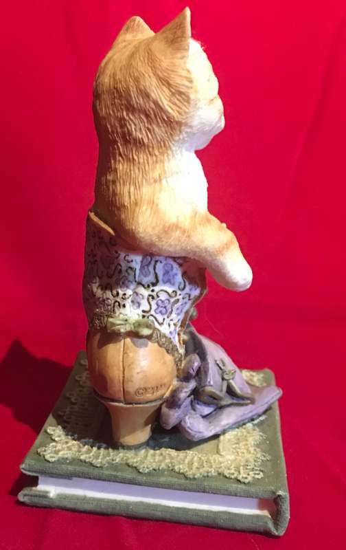 Country Artists Puss in Boots - Ladies hand painted/crafted figurine