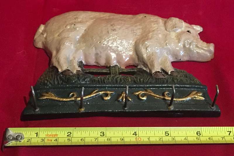 Key hooks hanger (5) Cast iron Pig  - Vintage