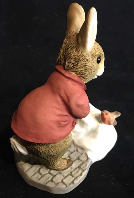 Beatrix Potter Peter Rabbit Shovelling Snow Figurine
