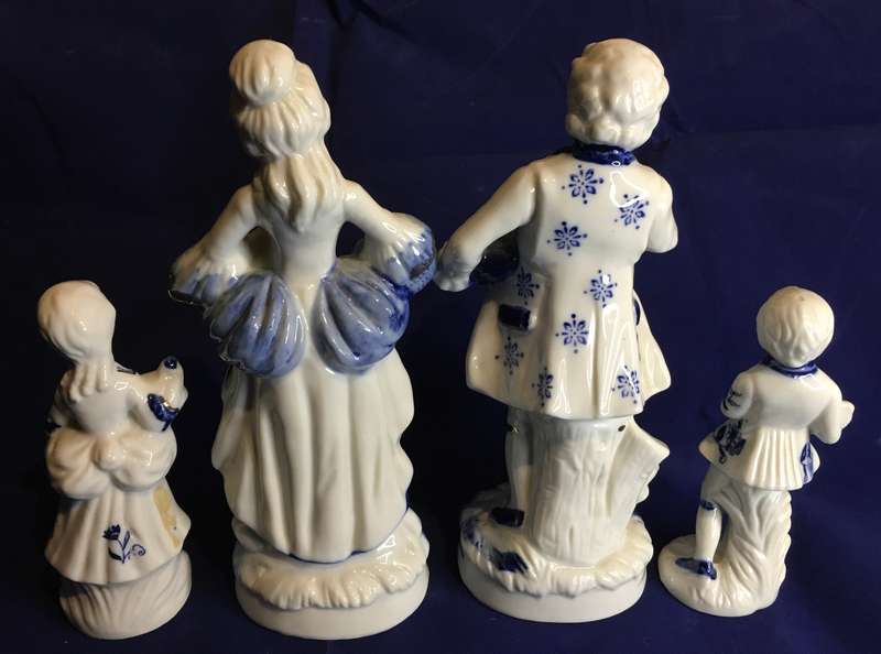 Ornaments set of 4 Blue, white and gold