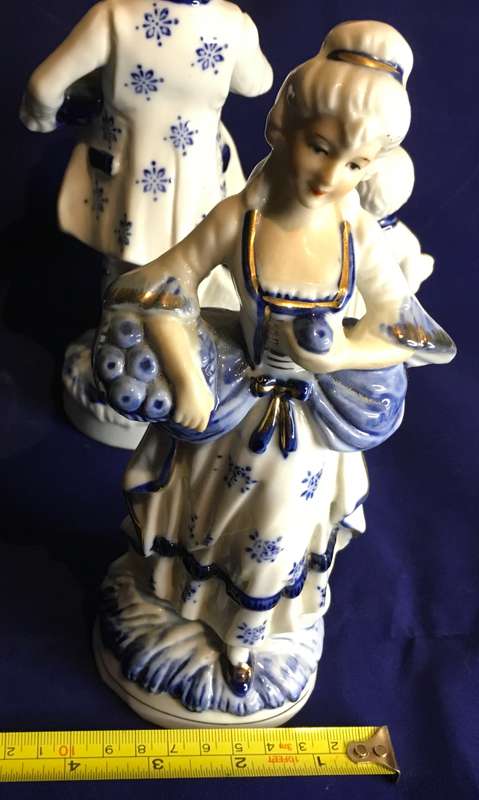 Ornaments set of 4 Blue, white and gold