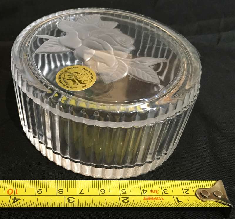 Crystal DArques frosted rose lidded trinket box
