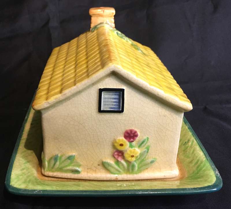 Marutomoware 1930s butter dish (Japan). Cottage house design