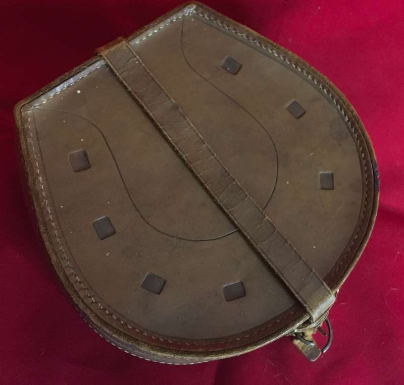 Vintage collar box - horse shoe shaped. Leather