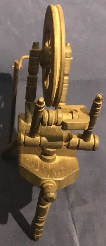 Spinning wheel. Miniature. Wood. Vintage