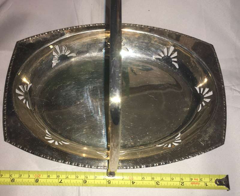 Platter with handle. EPNS. Vintage.