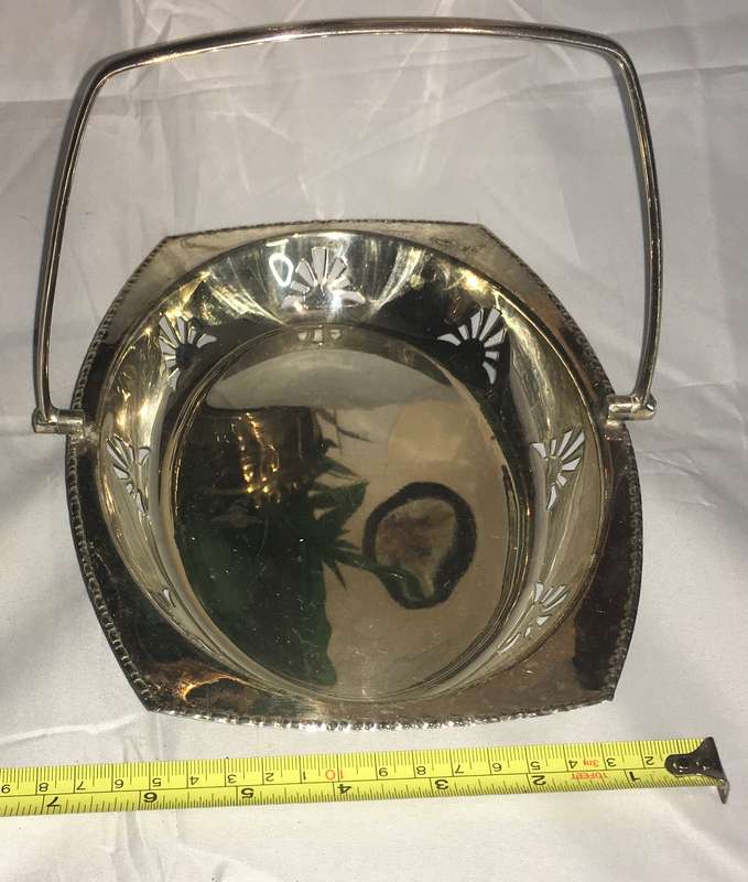 Platter with handle. EPNS. Vintage.
