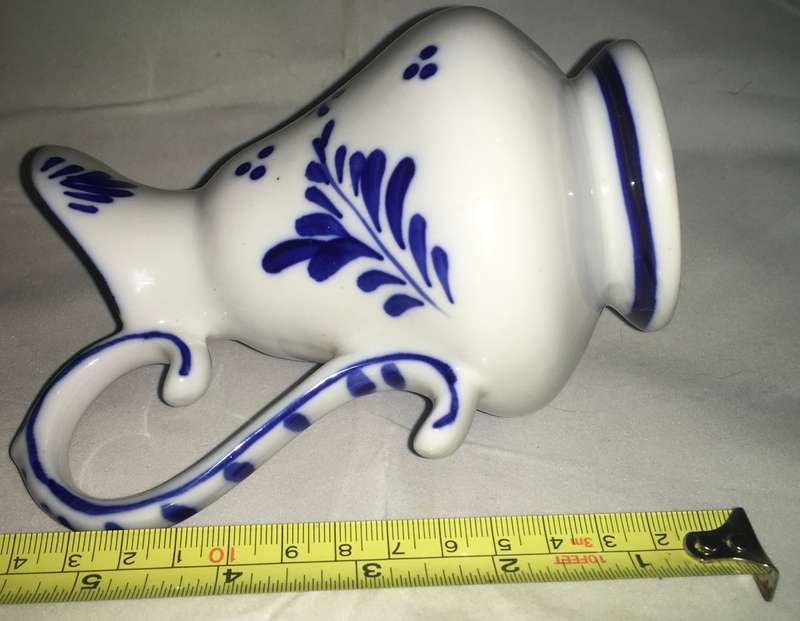 Delft pitcher