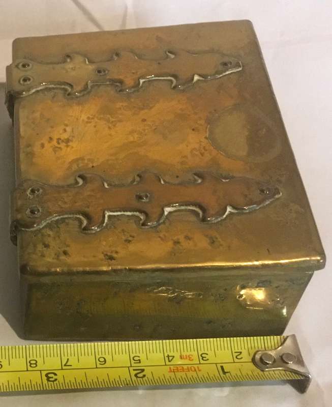 Brass jewellery/ trinket box