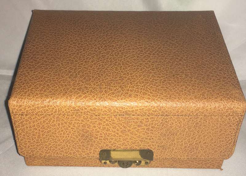 Vintage jewellery box