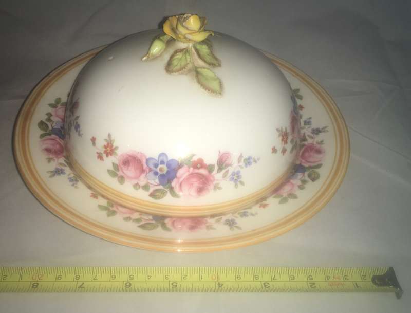 Butter dish - Paragon bone china. England