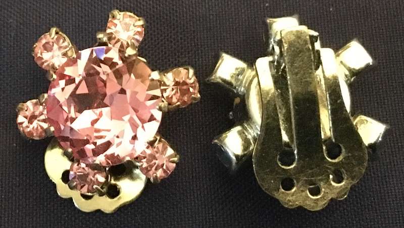 Pink. Vintage. Clip on earrings