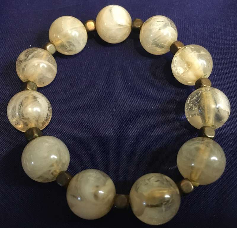 Glass bead bangle