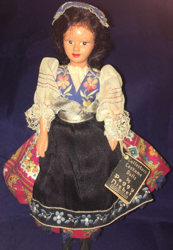 Peggy Nisbet Model National costumes N/142 Czechoslovakia
