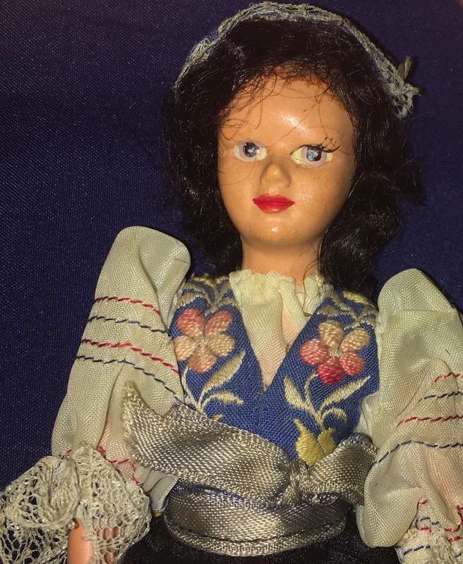 Peggy Nisbet Model National costumes N/142 Czechoslovakia
