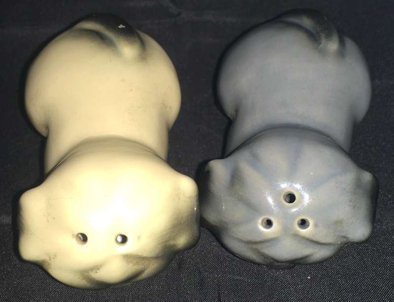 Dogs salt and pepper shakers