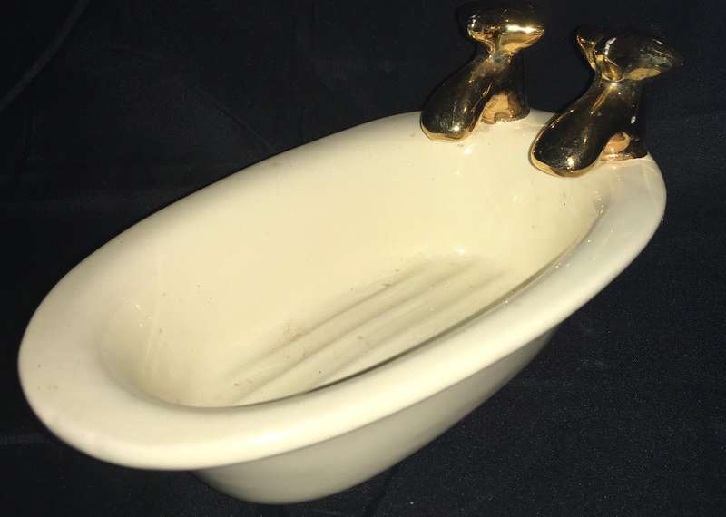 Soap dish.