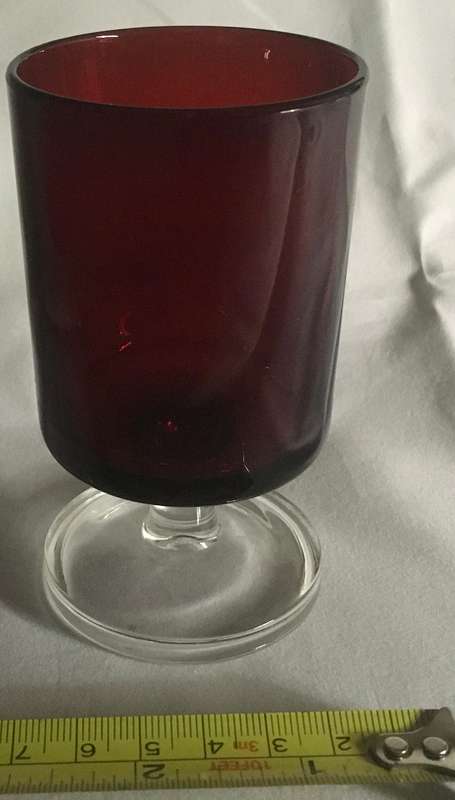 Wine glass Cavalier Ruby red