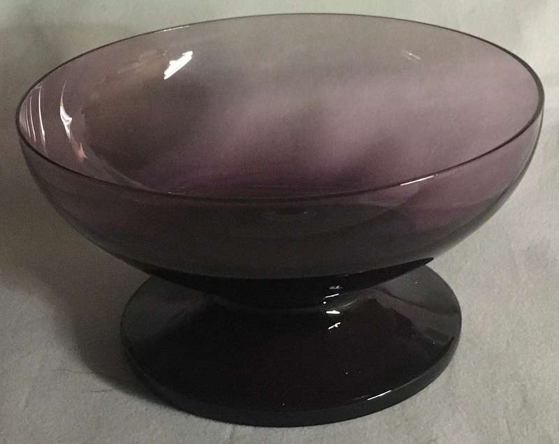 Vintage Kristalunie Maastricht Holland Glass Sundae Max Verboeket Carnival Plum