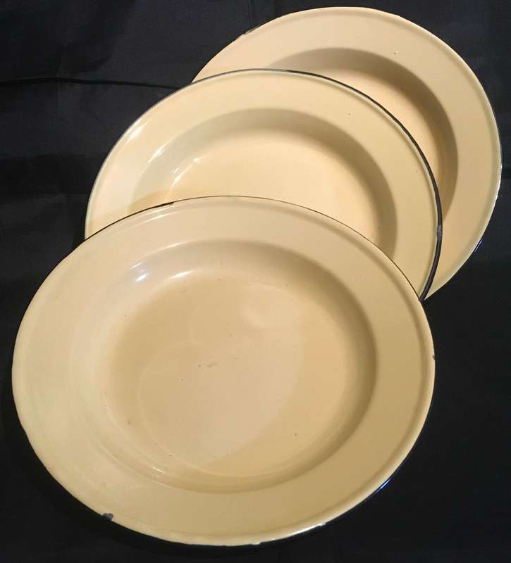 Enamel plates - set of 3
